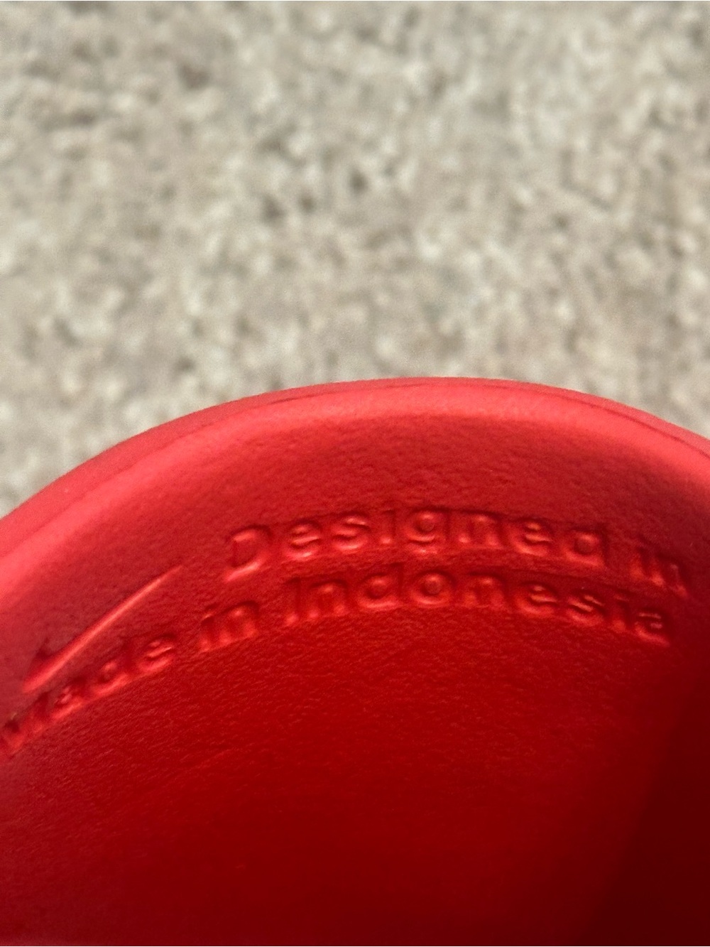 Nike Kids Red Slide Sandals - Picture 4 of 6